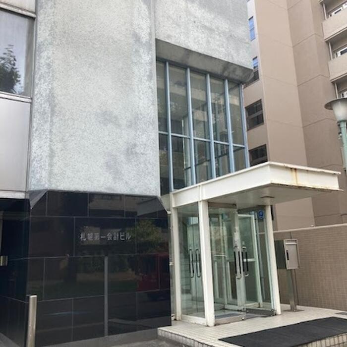 Images 株式会社プライシエイト