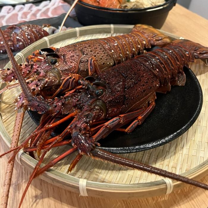 Images 鍋・海鮮居酒屋 伊勢海老たくと 大阪 本町店