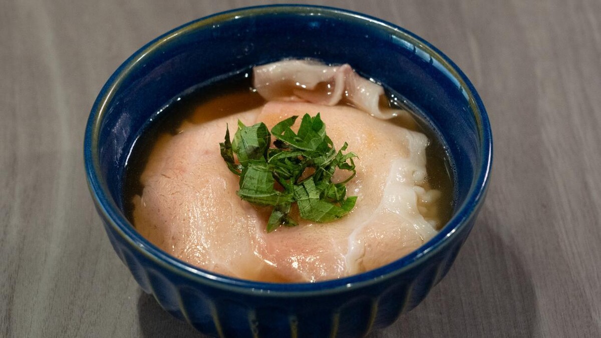 Images 鍋・海鮮居酒屋 伊勢海老たくと 大阪 本町店