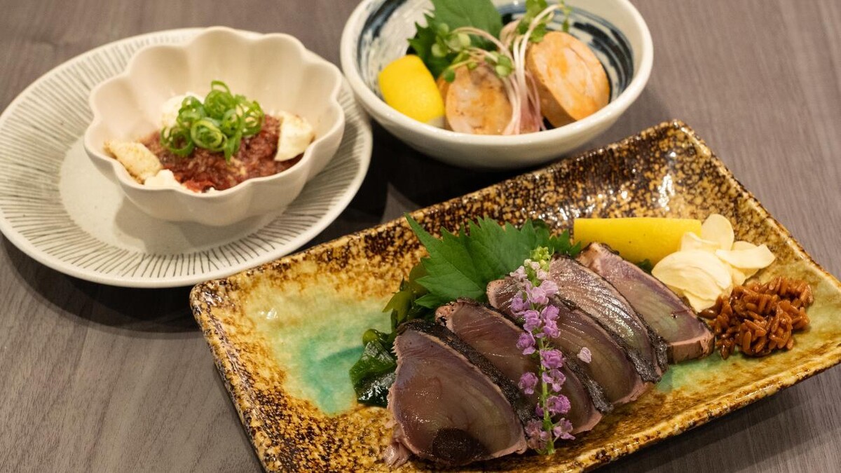 Images 鍋・海鮮居酒屋 伊勢海老たくと 大阪 本町店