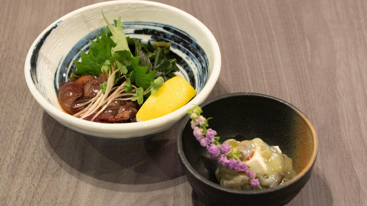 Images 鍋・海鮮居酒屋 伊勢海老たくと 大阪 本町店
