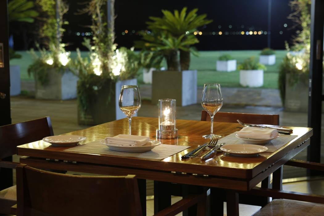 Images レストラン アズロマーレ テラス オン ザ ベイ Restaurant Azzurro Mare Terrace on the bay