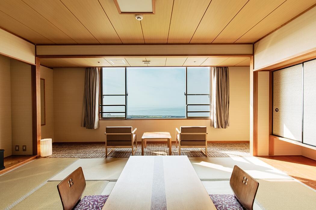 Images 亀の井ホテル 淡路島