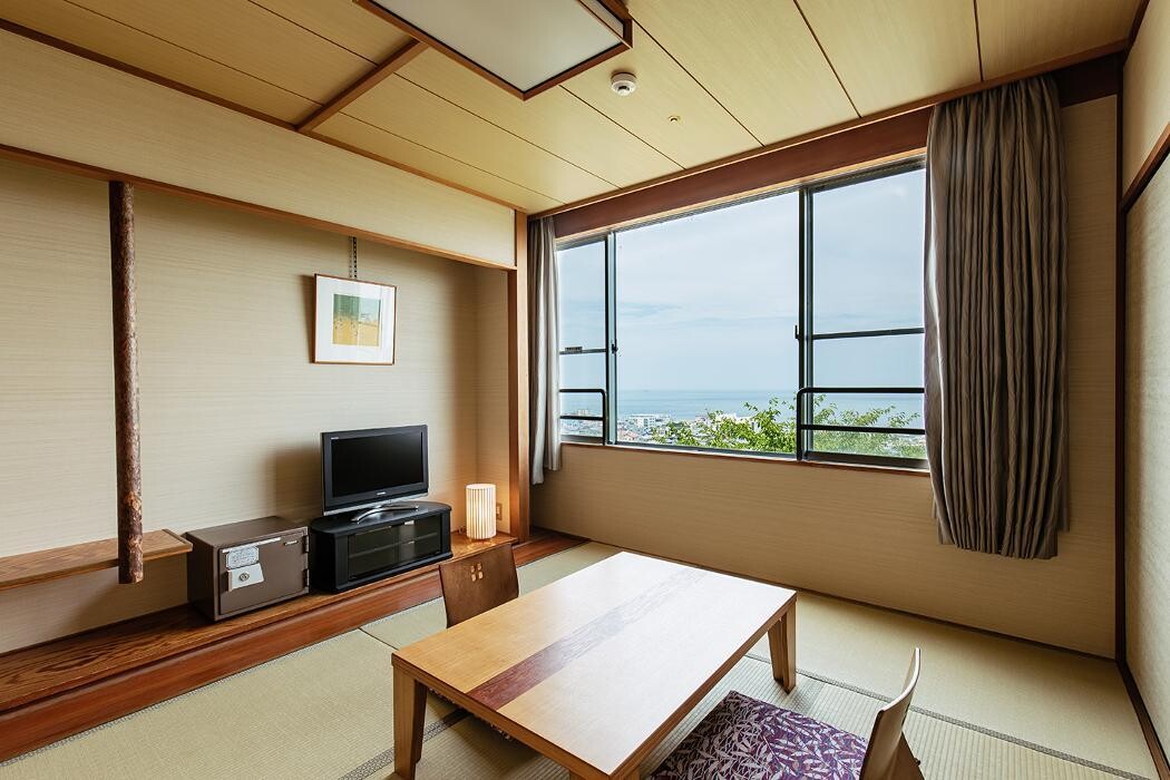 Images 亀の井ホテル 淡路島