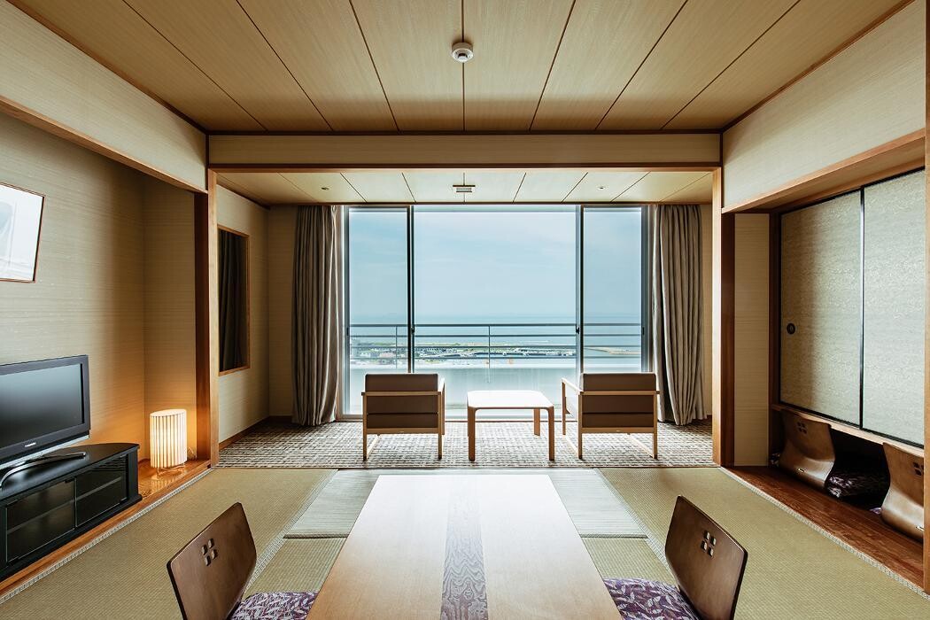 Images 亀の井ホテル 淡路島