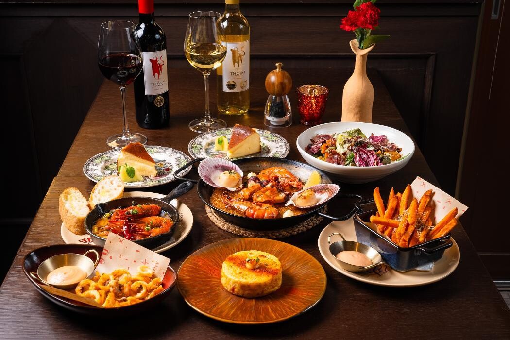 Images BROWNSTONE Tapas Bar GINZA