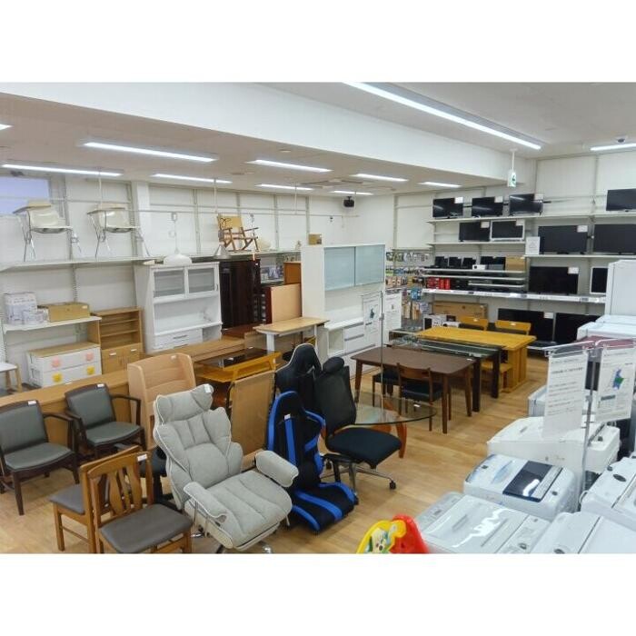 Images セカンドストリート高岡昭和店