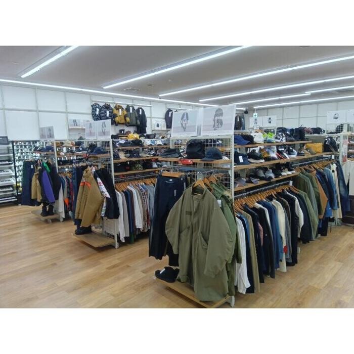 Images セカンドストリート高岡昭和店