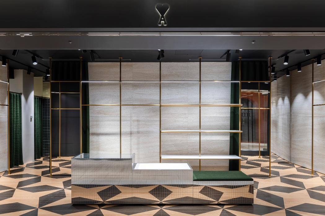 Images AMI Paris - Tokyo Ginza Six