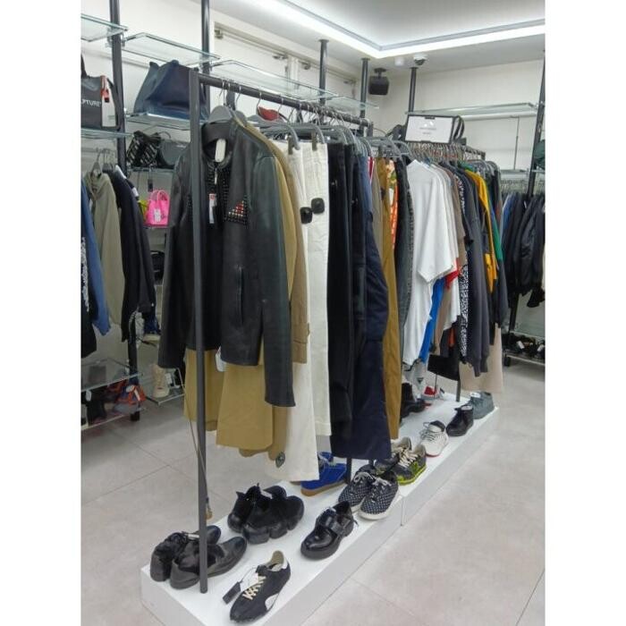 Images セカンドストリートスペイン坂店