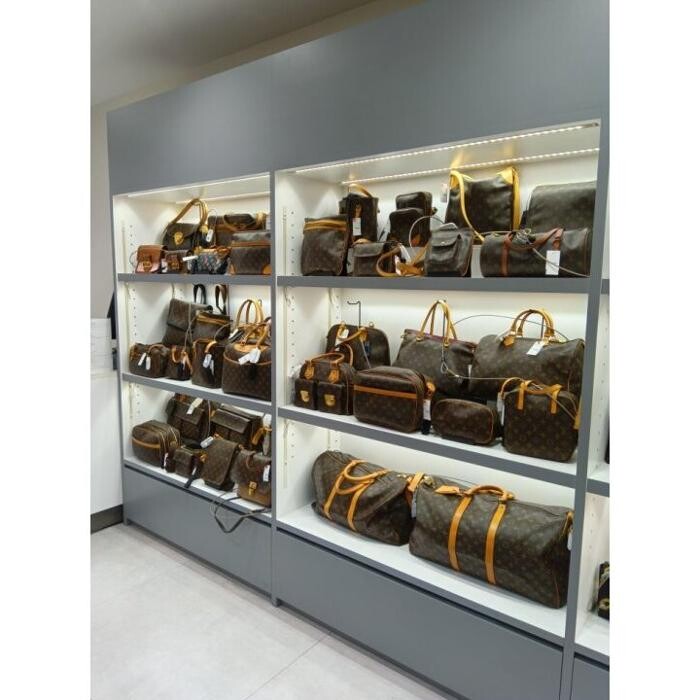 Images セカンドストリートスペイン坂店