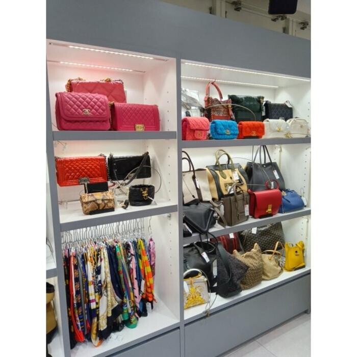 Images セカンドストリートスペイン坂店