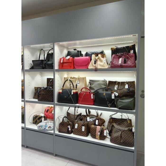 Images セカンドストリートスペイン坂店