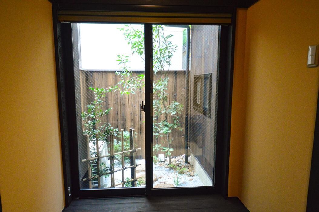 Images 鈴 万里小路