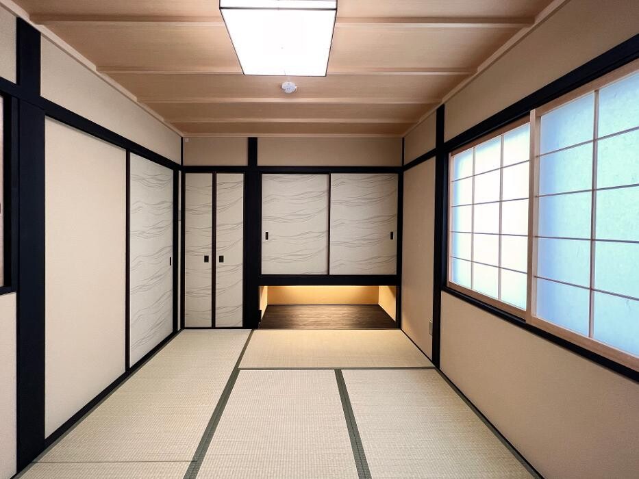 Images 鈴 万里小路