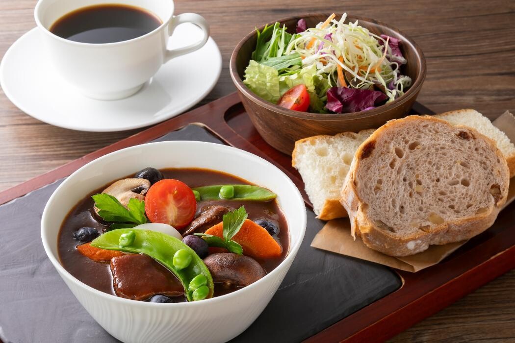 Images SARAS CAFE & BRASSERIE