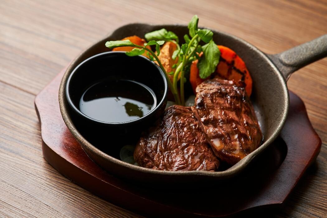 Images SARAS CAFE & BRASSERIE
