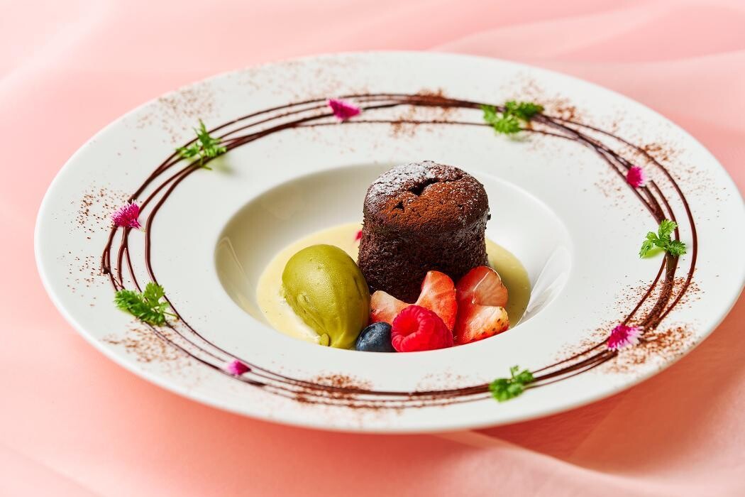 Images SARAS CAFE & BRASSERIE