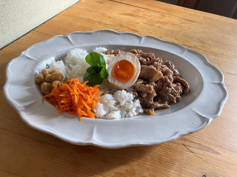 Images sugar(シュガー) ～ 店名とは裏腹に、スパイス料理がウリの店 ～