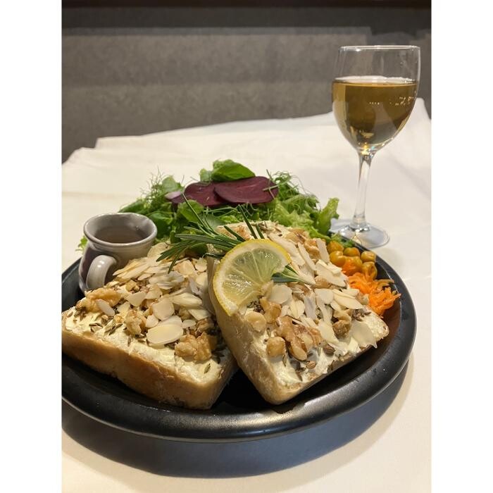 Images sugar(シュガー) ～ 店名とは裏腹に、スパイス料理がウリの店 ～