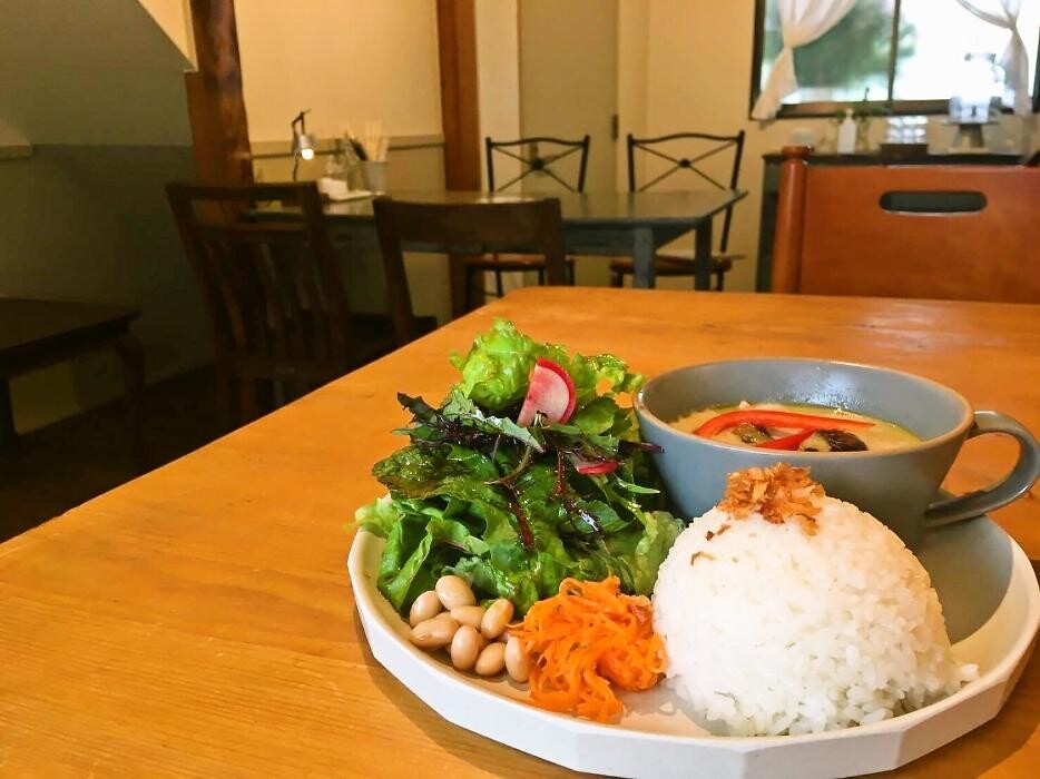 Images sugar(シュガー) ～ 店名とは裏腹に、スパイス料理がウリの店 ～