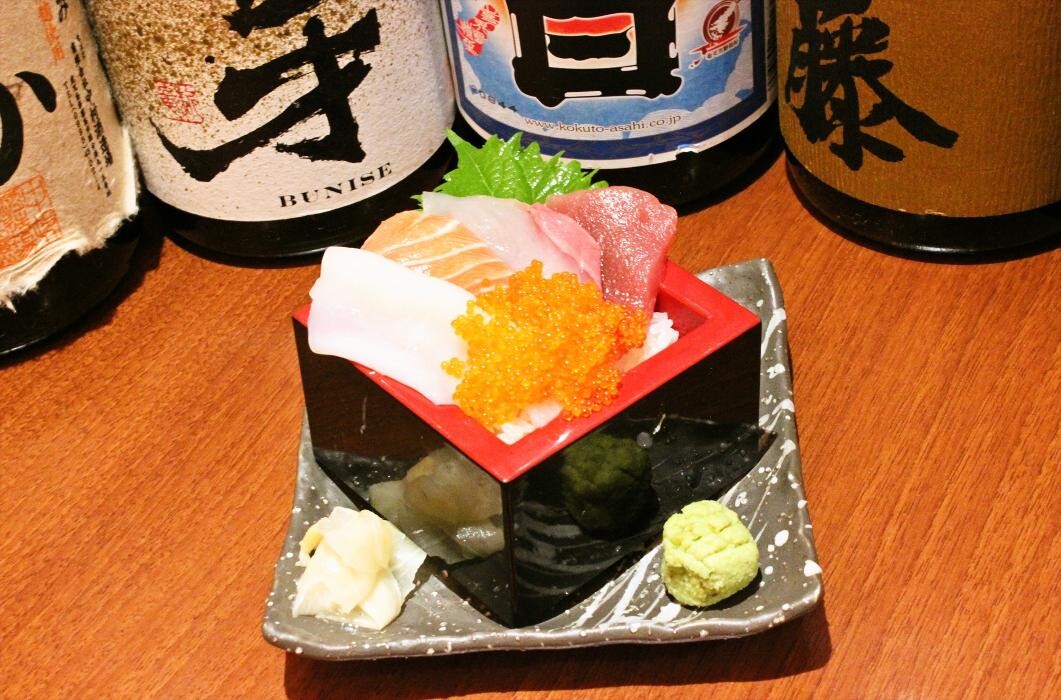 Images 海鮮居酒屋 まんげつ 五反田店 すしと刺身