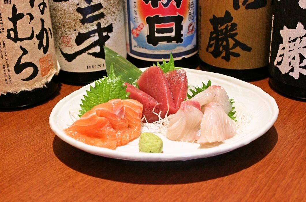 Images 海鮮居酒屋 まんげつ 五反田店 すしと刺身