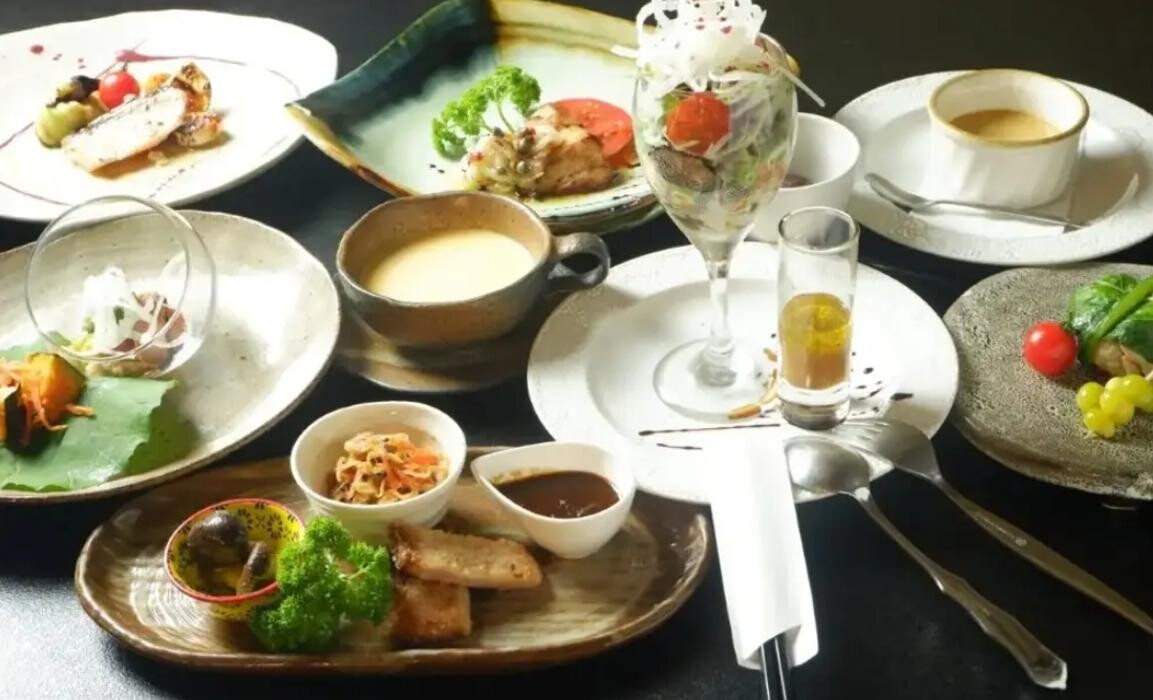 Images 懐石小鉢定食・松代象山店 しんこきゅう（心幸食）