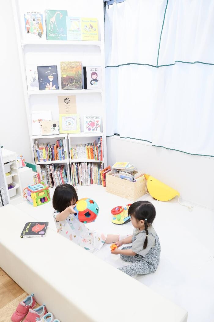 Images Uzu charity shop ／ウズチャリティショップ／Used 子ども服・婦人服