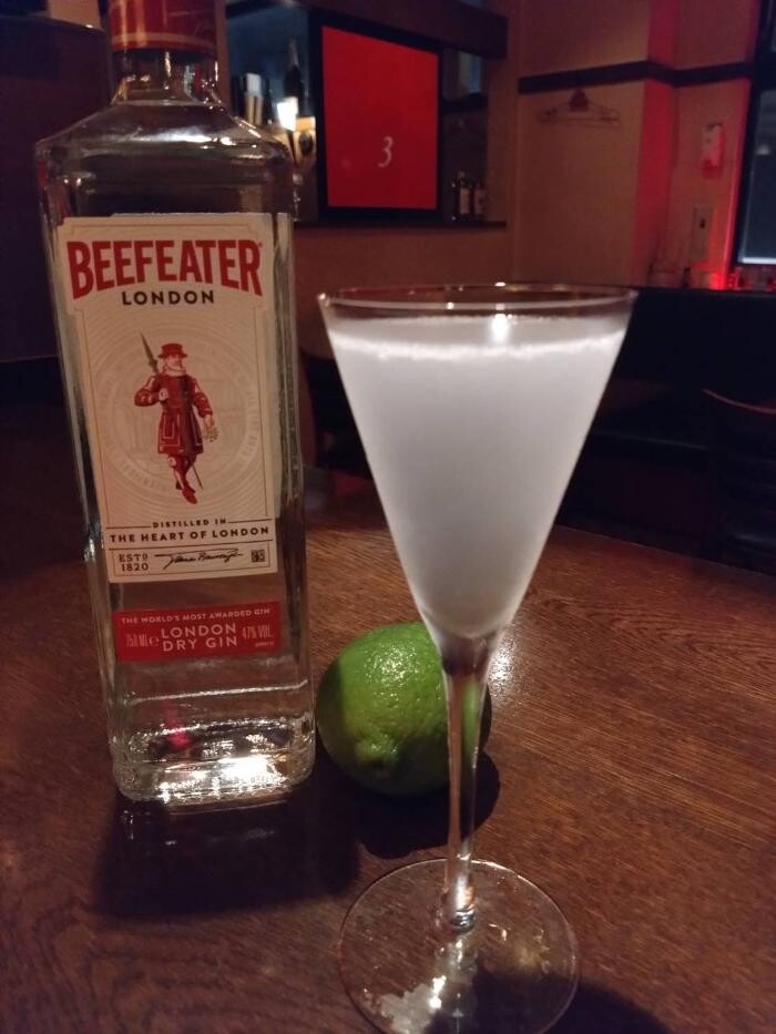 Images トロワバー