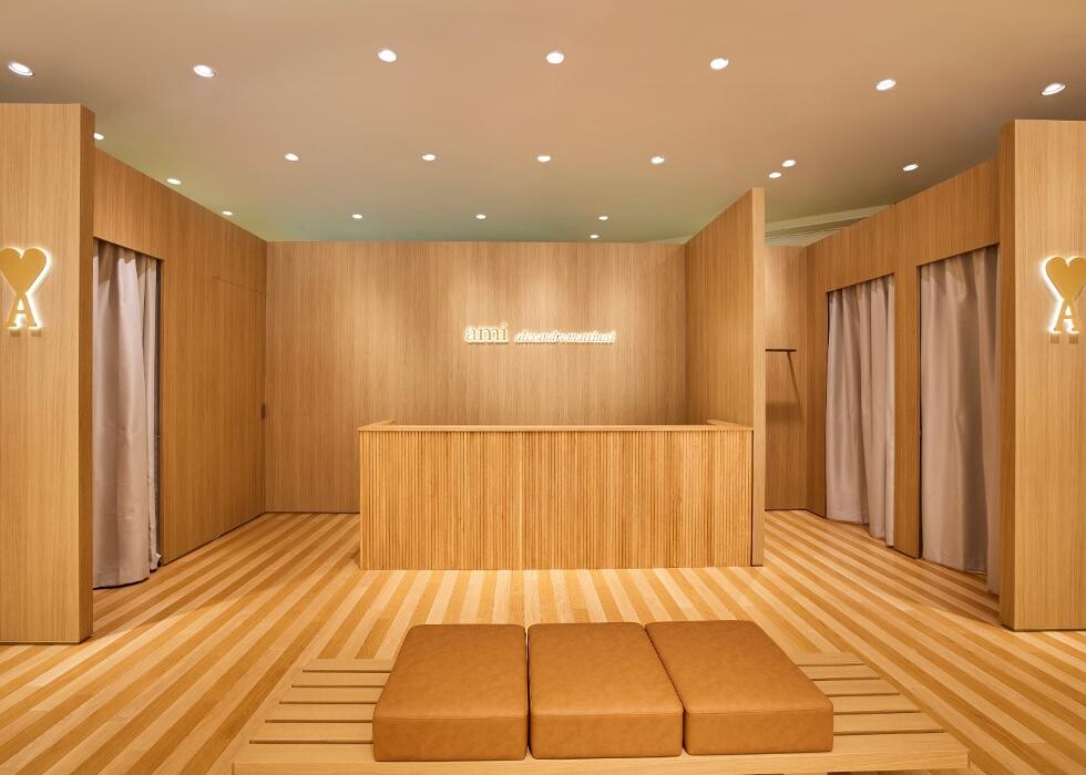 Images AMI Paris - Kobe-sanda Outlet Store
