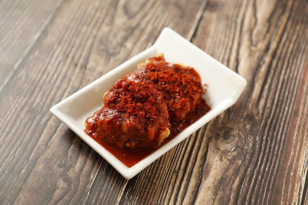 Images 骨付鳥、からあげ、ハイボール がブリチキン。那覇久茂地店