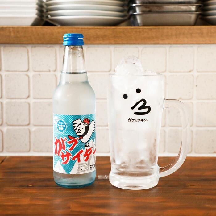 Images 骨付鳥、からあげ、ハイボール がブリチキン。那覇久茂地店