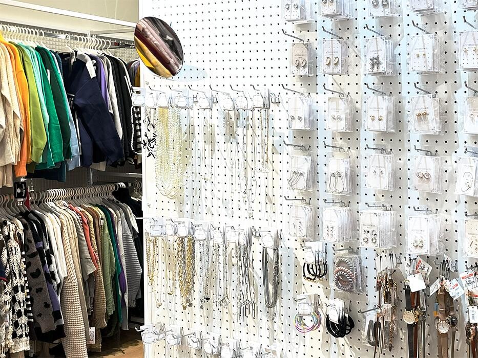 Images ラックラック イオンモール富谷店