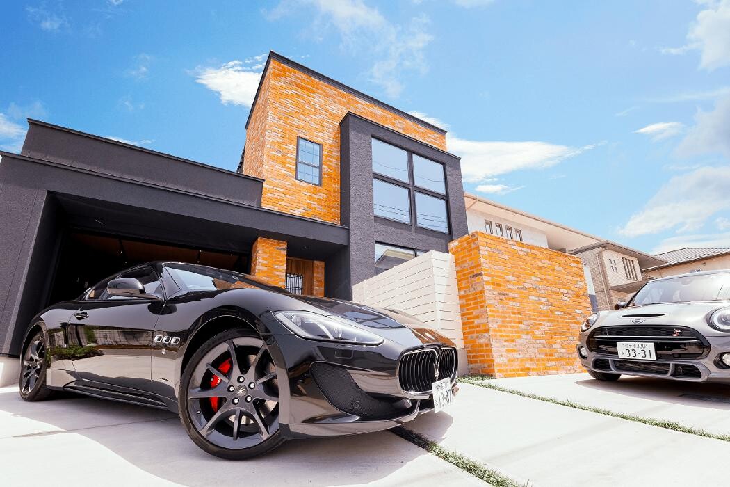 Images 株式会社BLISS