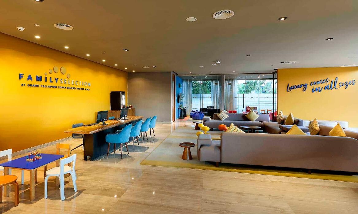 Images Family Selection at Grand Palladium Select Costa Mujeres - Family Hotel