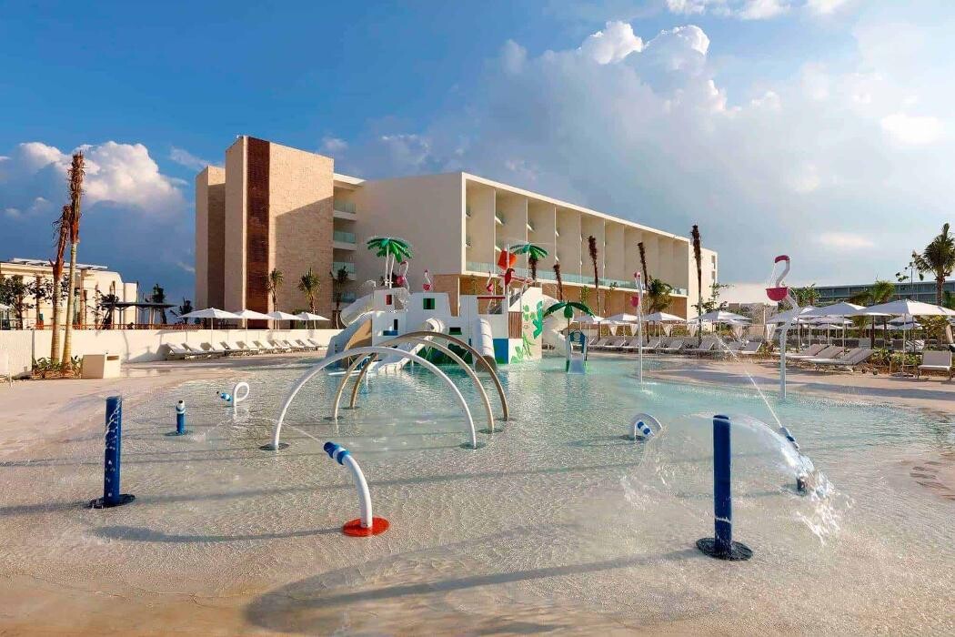 Images Family Selection at Grand Palladium Select Costa Mujeres - Family Hotel