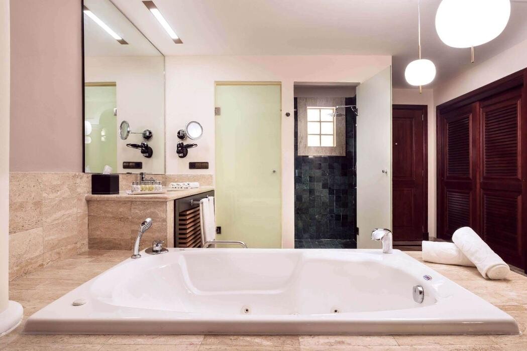 Images Grand Palladium Select White Sand - All Inclusive