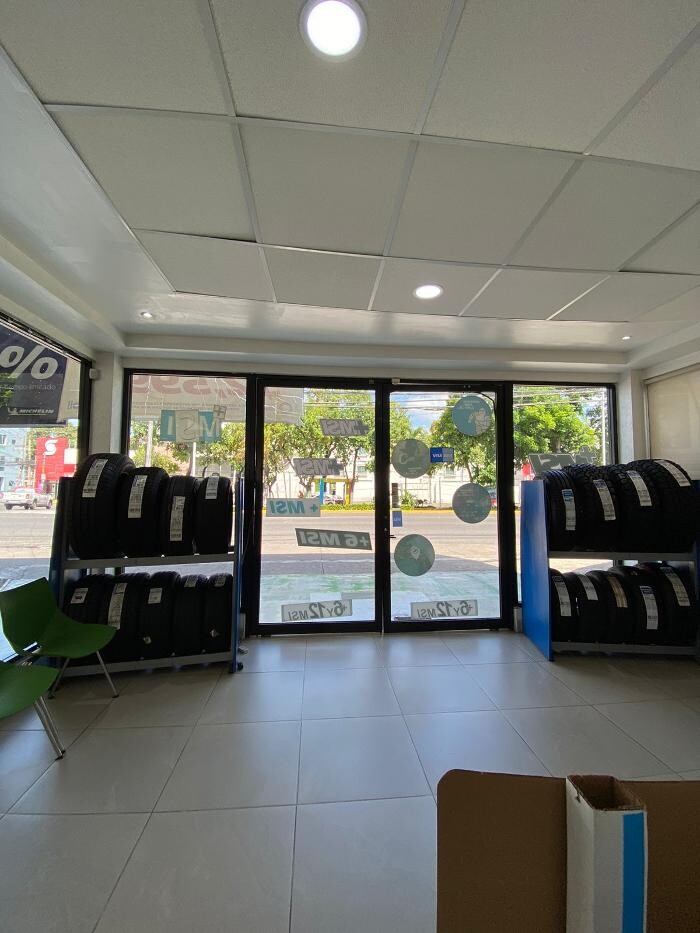 Images Michelin Car Service- Grupo Marpa Poza Rica