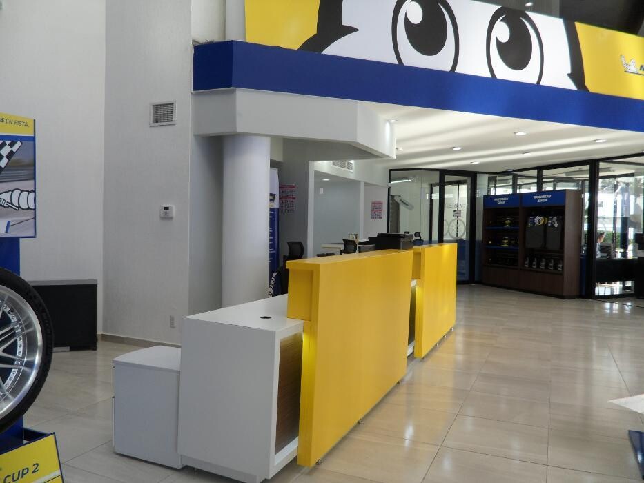 Images Michelin Car Service- Multillantas Nieto Querétaro