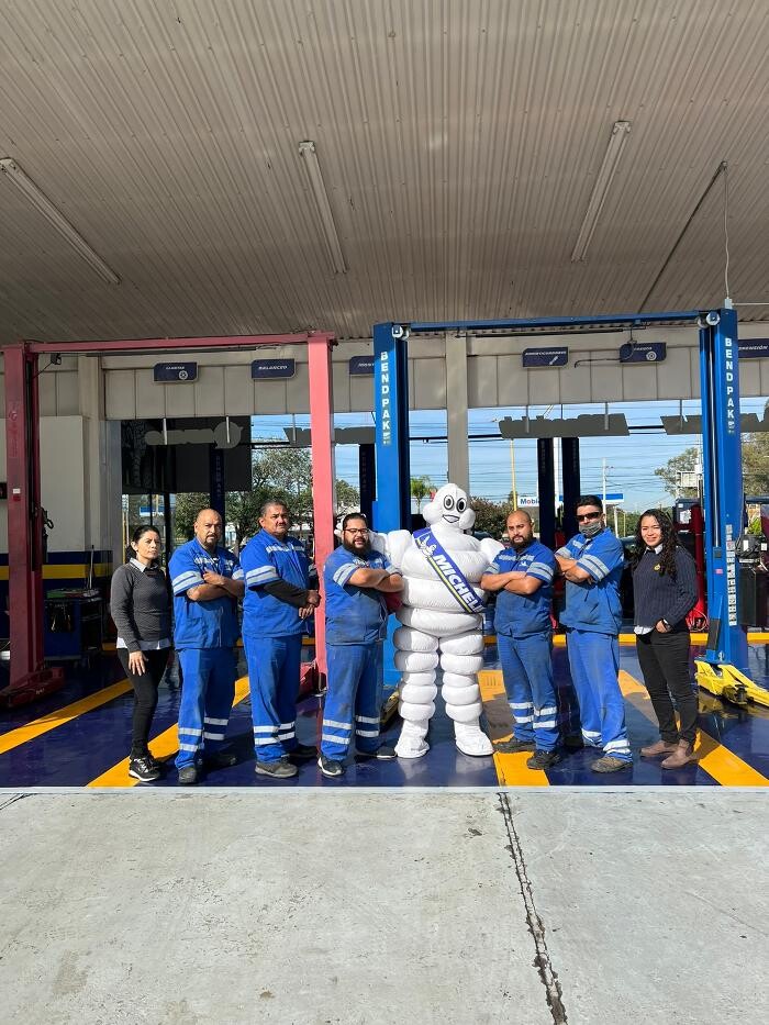 Images Michelin Car Service-Llantas D´ Lago Norte