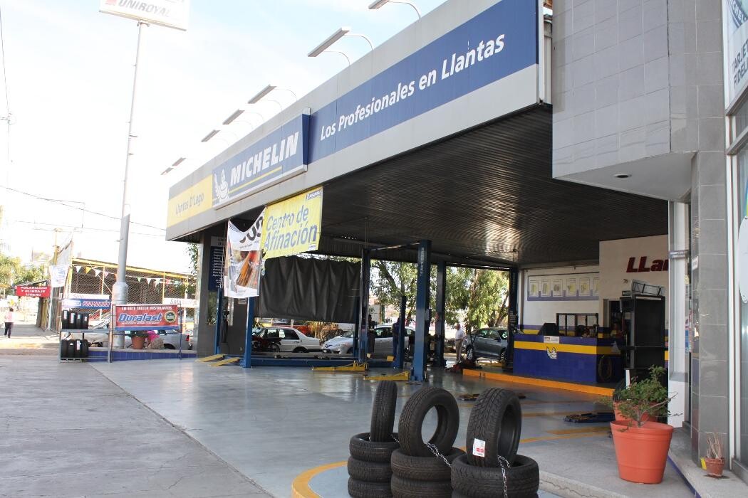 Images Llantas D´ Lago Sur