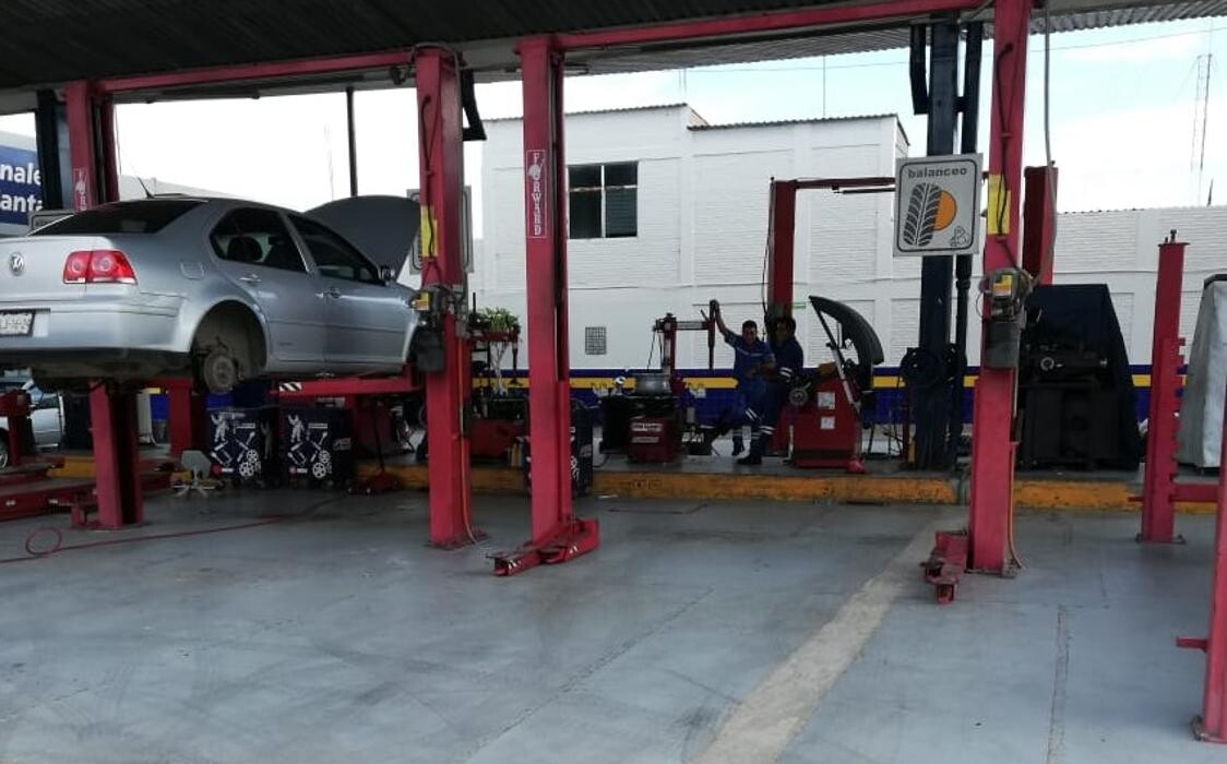 Images Gomez Neumáticos Matriz - Michelin Car Service