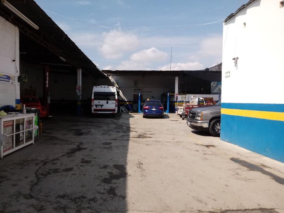 Images Asis Llantas Sucursal Roble