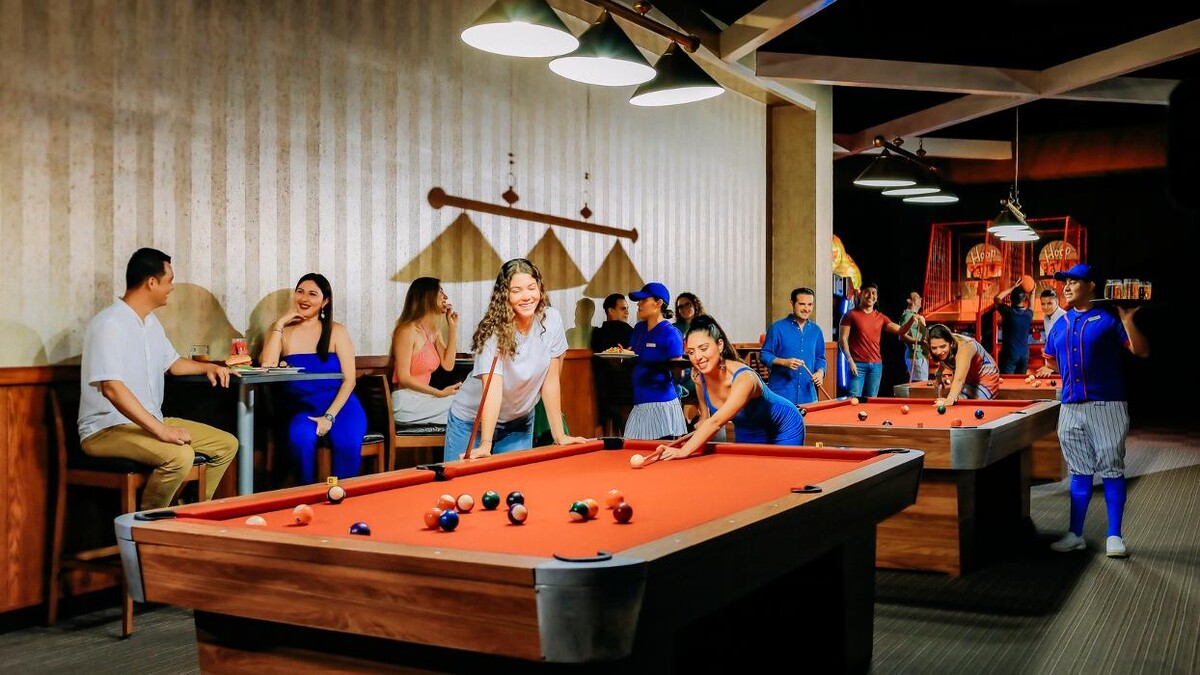 Images Barceló Maya Mall