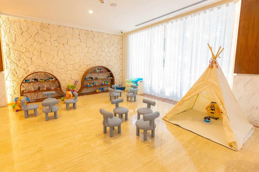 Images Family Selection at Grand Palladium Kantenah Resort & Spa - Family Hotel