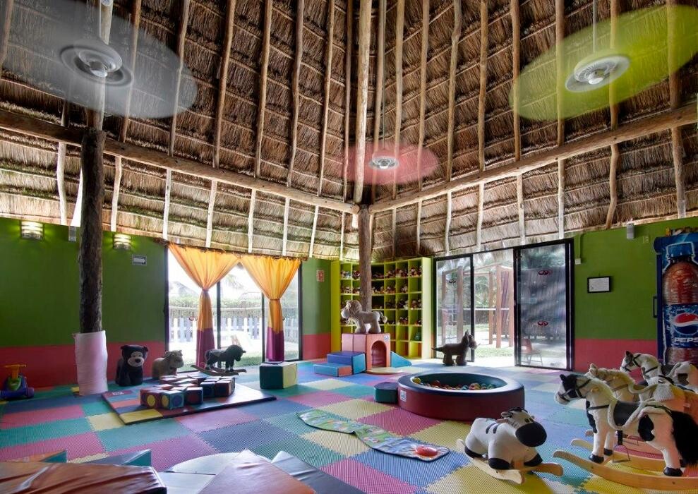 Images Family Selection at Grand Palladium Kantenah Resort & Spa - Family Hotel