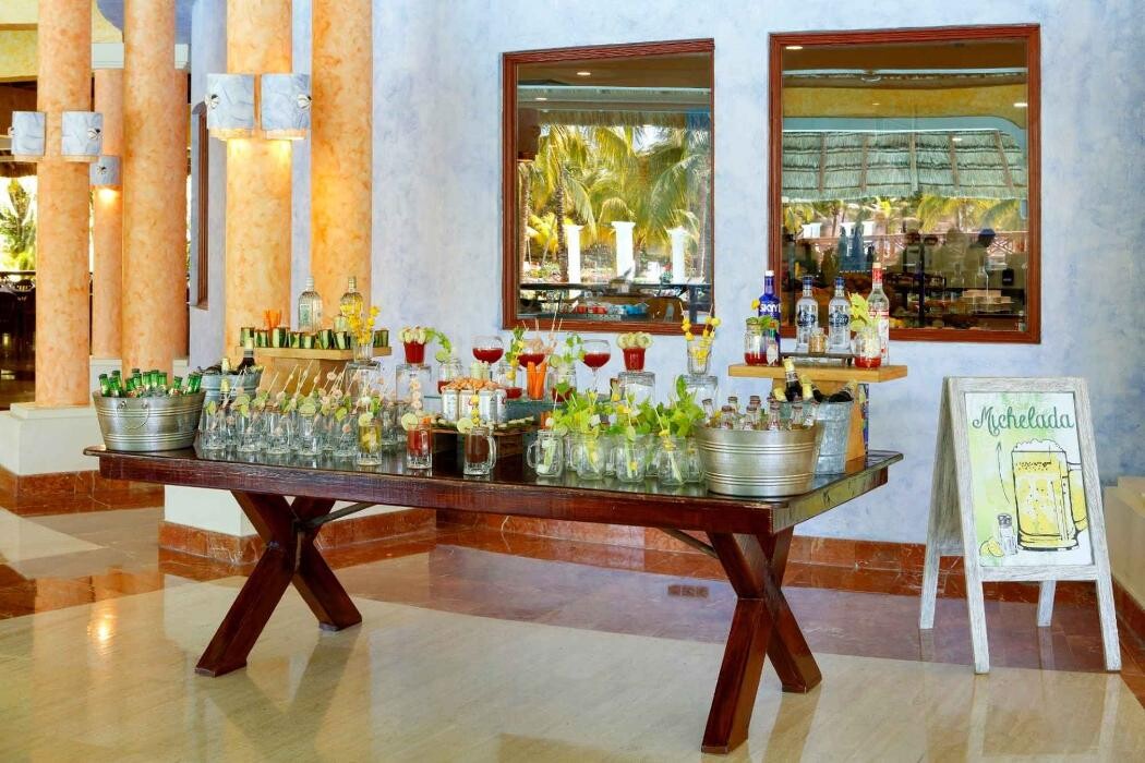 Images Family Selection at Grand Palladium Kantenah Resort & Spa - Family Hotel