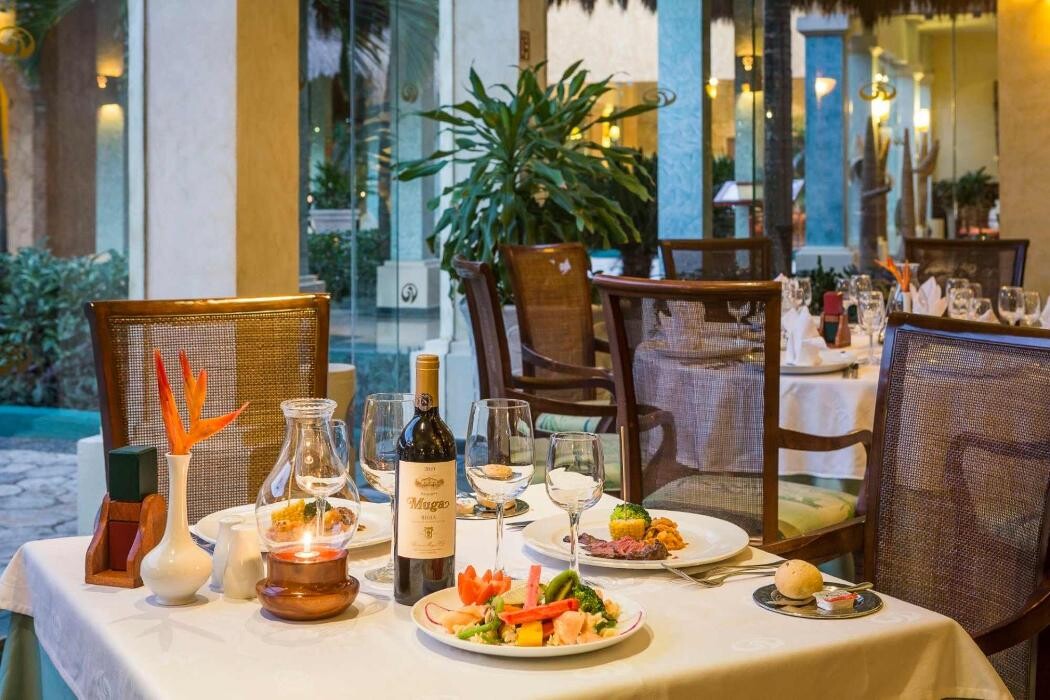 Images Family Selection at Grand Palladium Kantenah Resort & Spa - Family Hotel