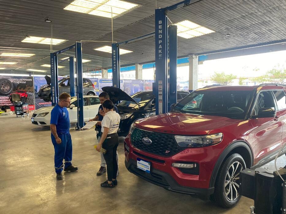 Images Michelin Car Service Ramos Servipartes Sucursal Querétaro